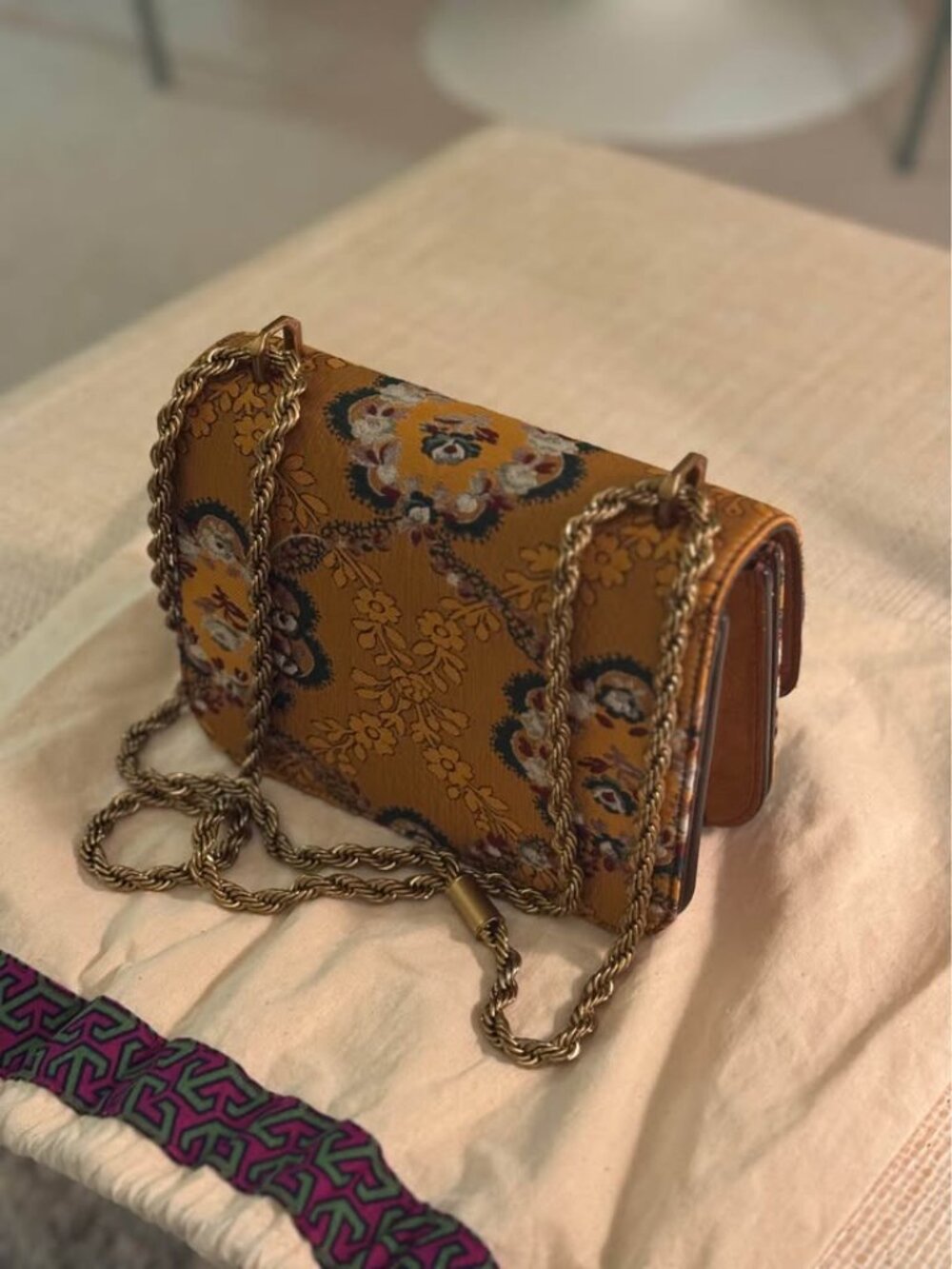 Eleanor Small Bag - Picture 6 of 8